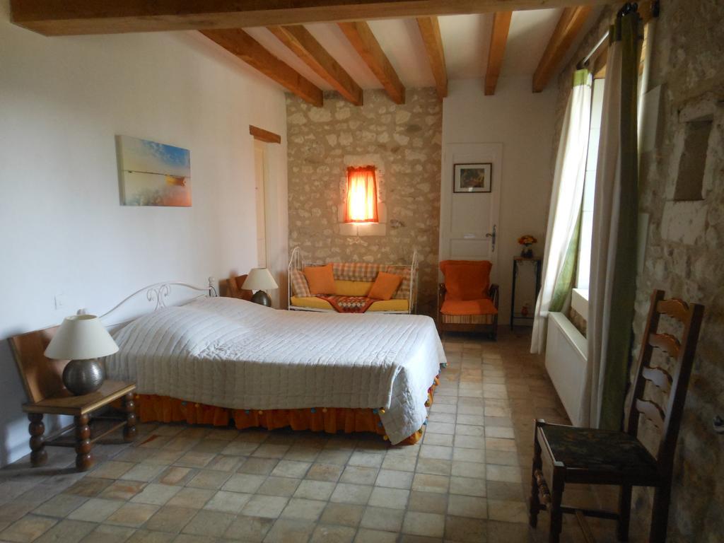 אפרטהוטל לוצ'ס Manoir De La Rousselliere חדר תמונה