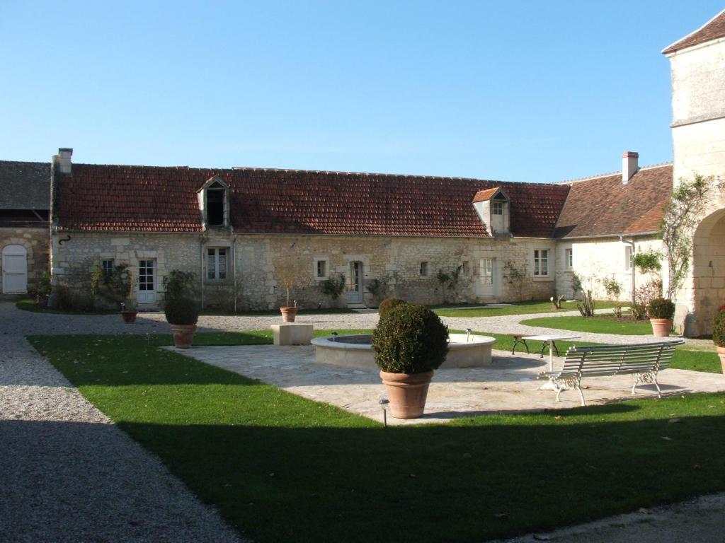 אפרטהוטל לוצ'ס Manoir De La Rousselliere חדר תמונה