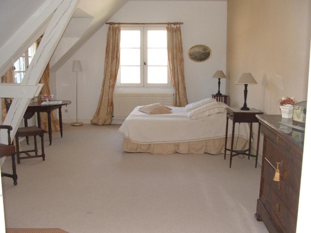 אפרטהוטל לוצ'ס Manoir De La Rousselliere מראה חיצוני תמונה