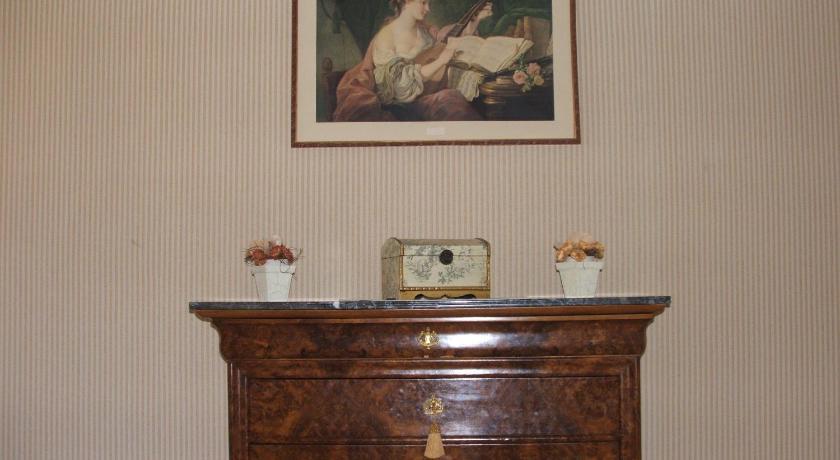 אפרטהוטל לוצ'ס Manoir De La Rousselliere מראה חיצוני תמונה