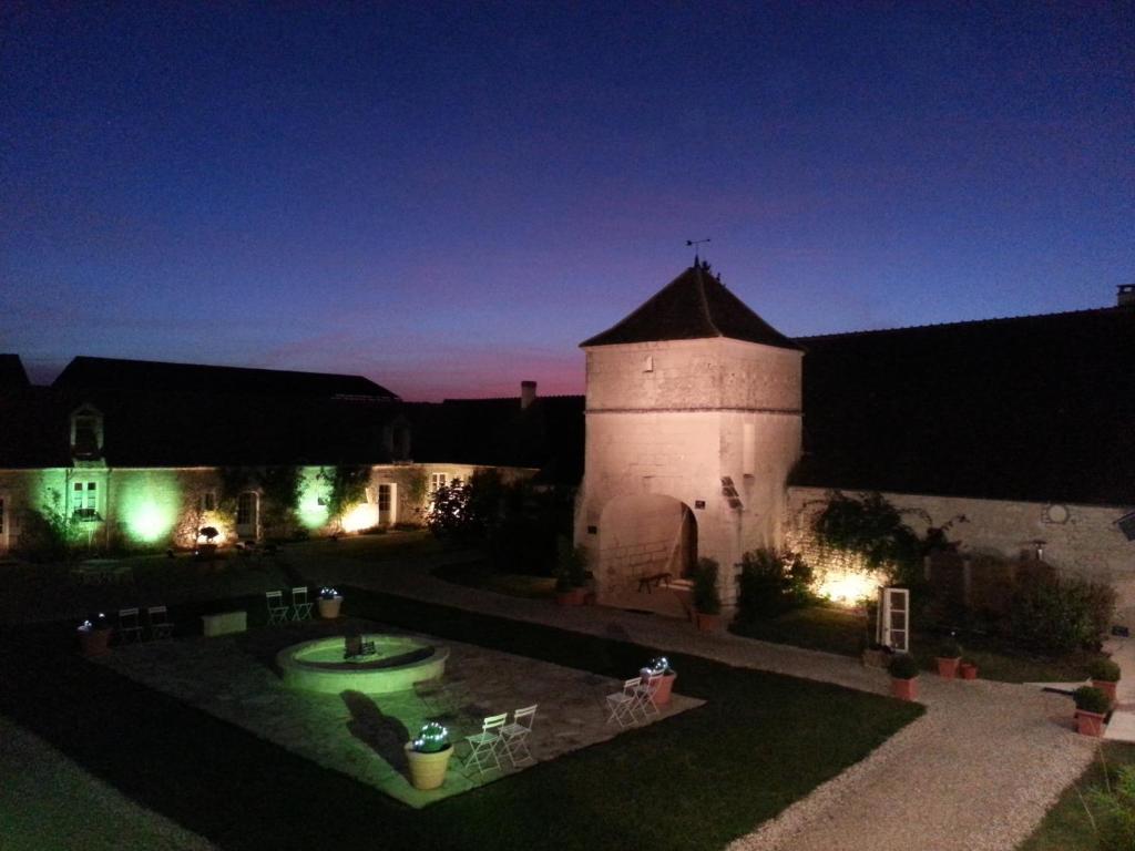 אפרטהוטל לוצ'ס Manoir De La Rousselliere מראה חיצוני תמונה